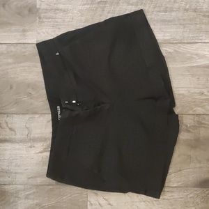 Express comfortable stretch pocketed and hemmed women's shorts